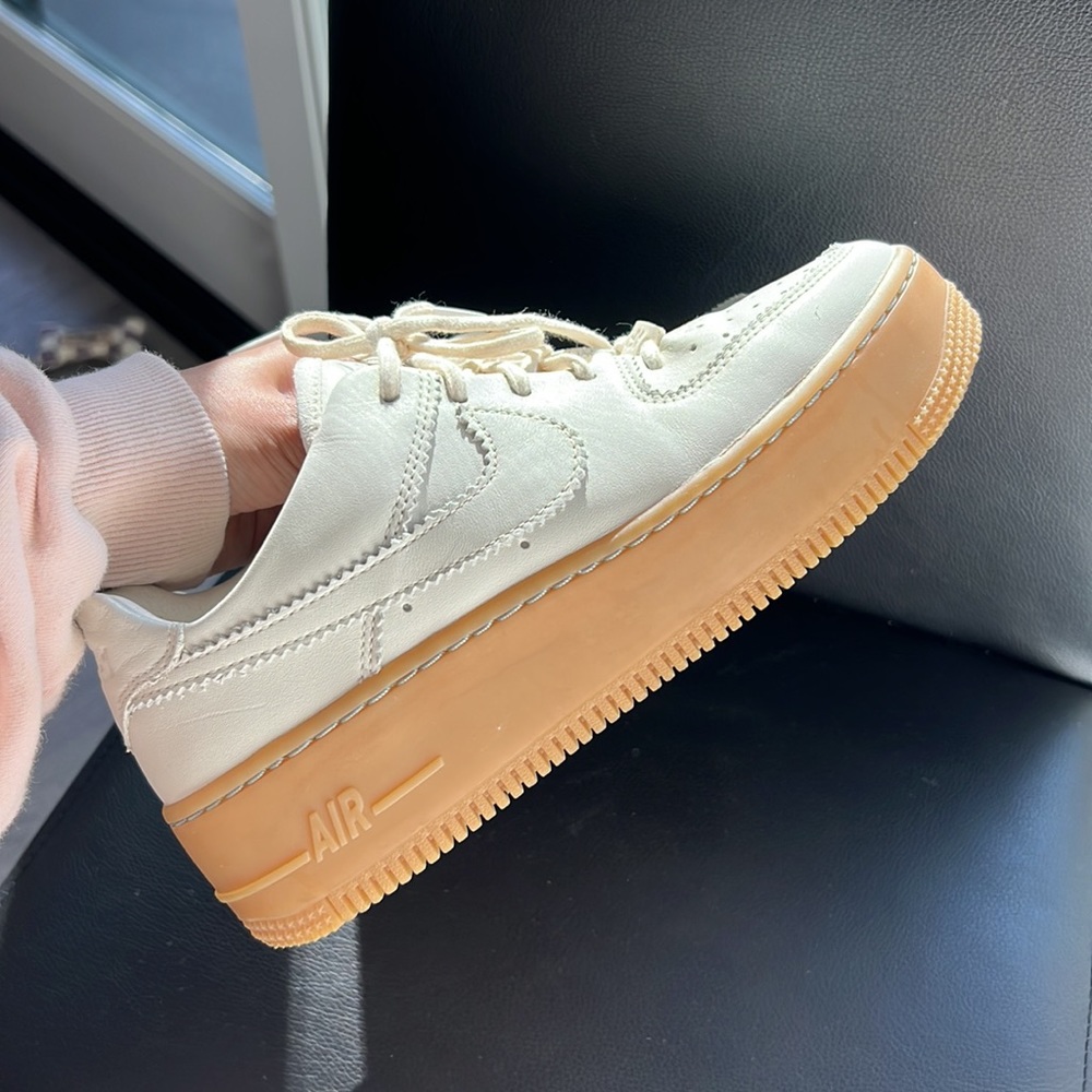 Nike Ivory Gum Sole Air Force 1 Safe Low Size 6.5